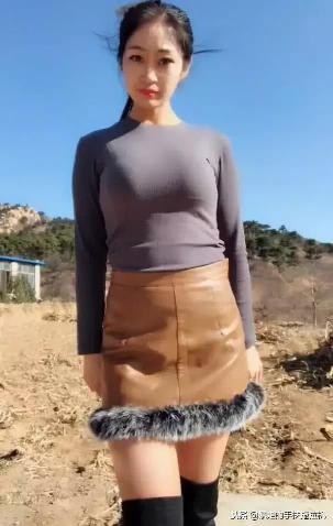 穿裙子在火车上被蹭水了怎么办